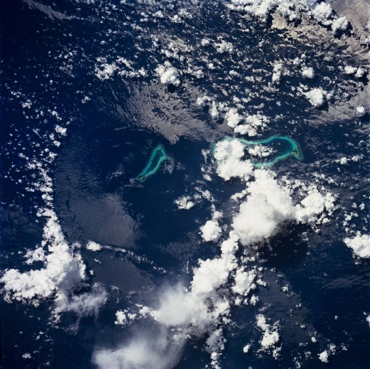 collapsed thunderstorm, southwest pacific ocean