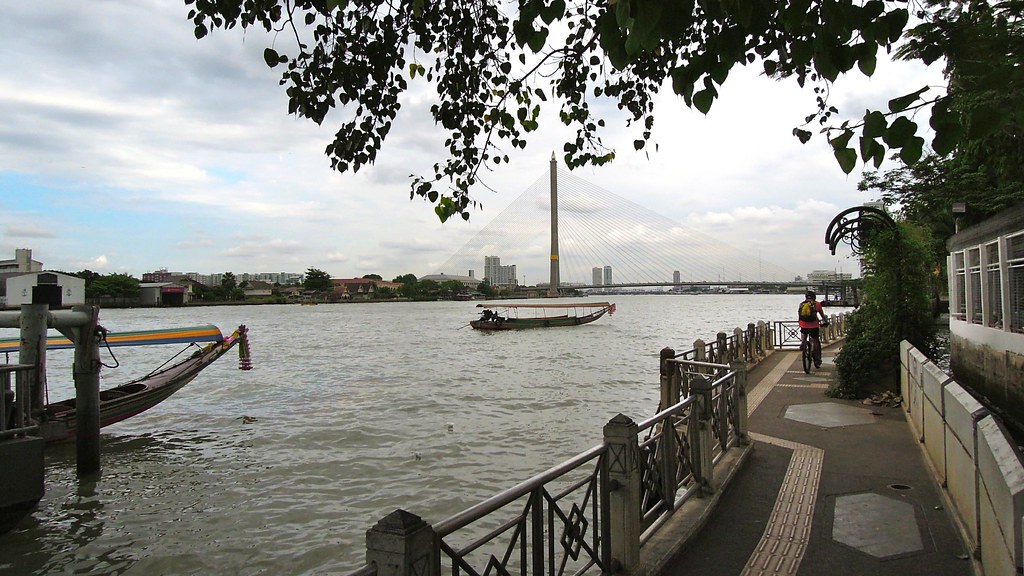 rama viii bridge & the chao phraya river, bangkok bicycle tour