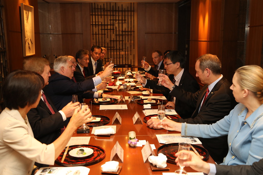 Meeting with President of Shimadzu Scientific Instruments