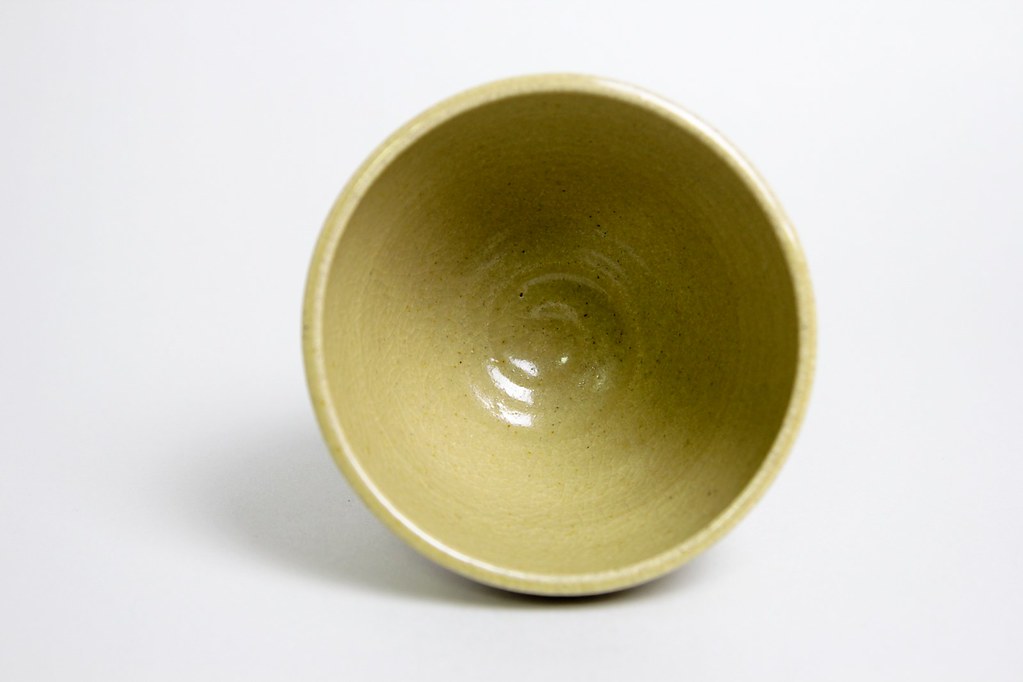 australian studio pottery vase mystery potter 'npj'?